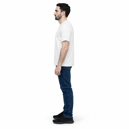 ANDES Camiseta Regular Fit vista lateral sobre fondo blanco
