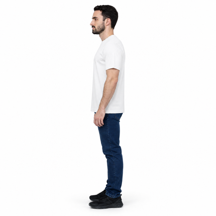 KAEL Camiseta Regular Fit vista lateral sobre fondo blanco